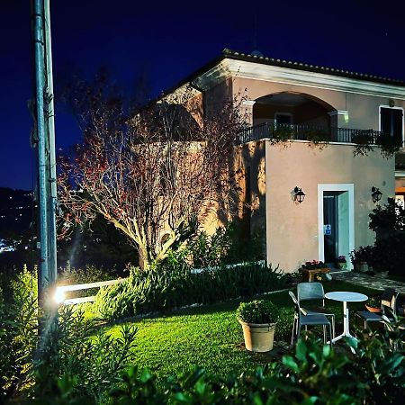Ellebi B&B Montone  Екстериор снимка