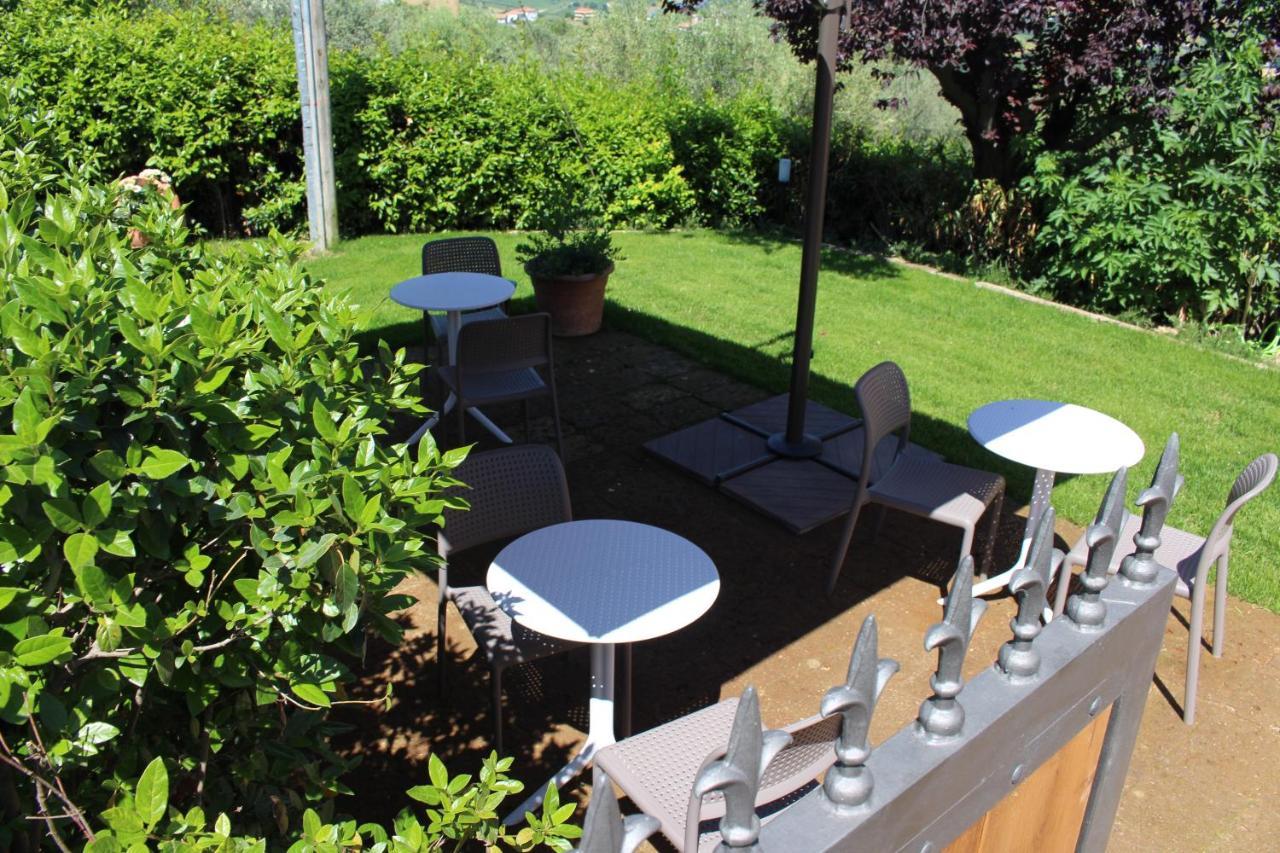 Ellebi B&B Montone  Екстериор снимка