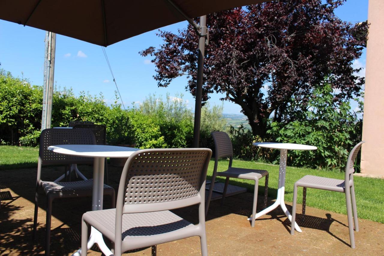 Ellebi B&B Montone  Екстериор снимка