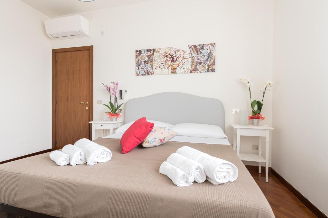 Ellebi B&B Montone  Екстериор снимка