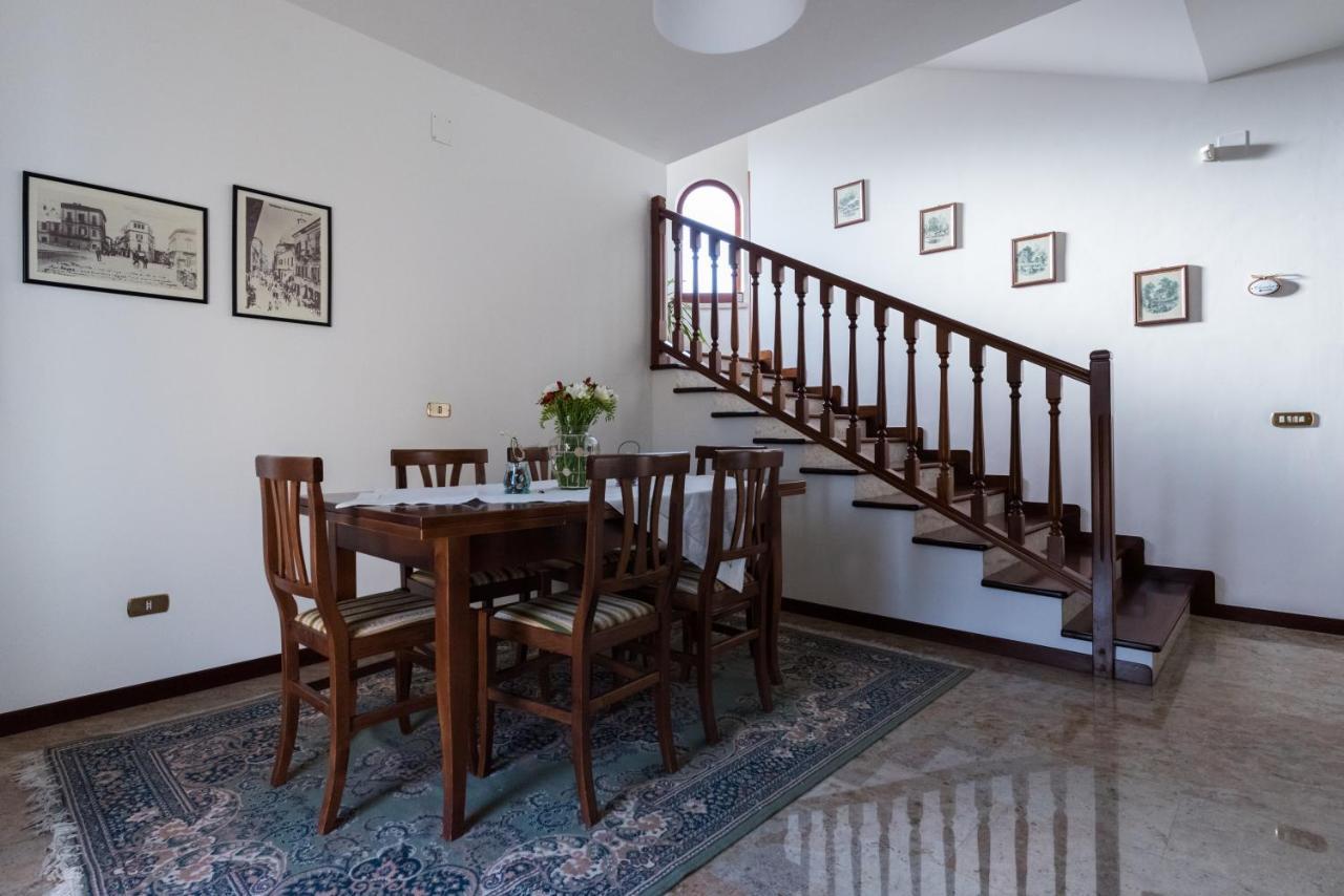 Ellebi B&B Montone  Екстериор снимка
