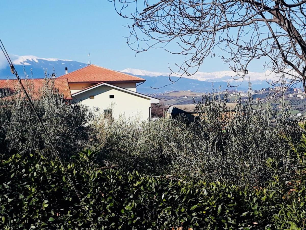 Ellebi B&B Montone  Екстериор снимка