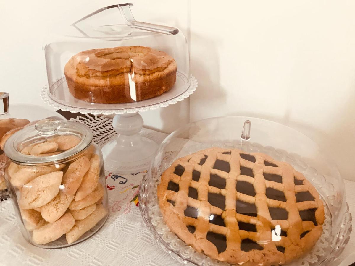 Ellebi B&B Montone  Екстериор снимка